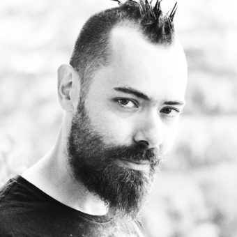 PROFILE PICTURE Jimis Exarchos | 3D Sculptor | Graphic Designer | Athens Greece